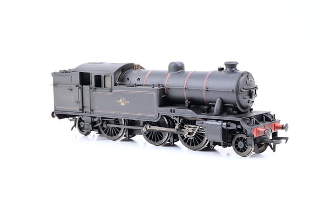 Bachmann OO Gauge 31-611 V1 Tank BR Lined Black Late Crest with Straight Sided Bunker (Weathered) No.67635 - Boxed