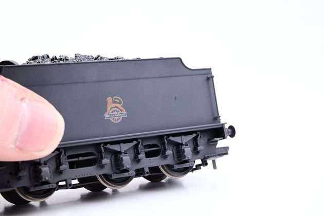 Bachmann OO Gauge 31-854 J39 BR Black Early Emblem 4200 Gallon Tender Weathered No.64960 - Boxed