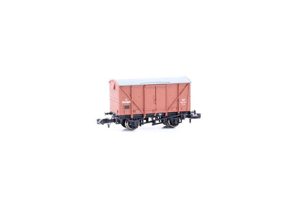 Graham Farish N Gauge 377-625 BR Bauxite Fruit Van - Boxed