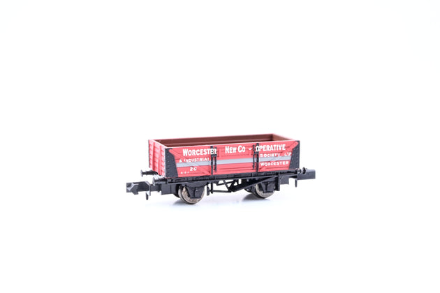 Graham Farish N Gauge 373-151 5 Plank Open Wagon Worcester Co-Op - Boxed