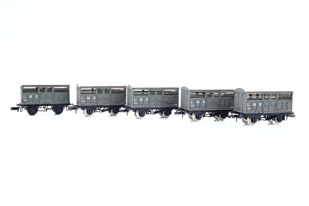 Graham Farish N Gauge Rake of 5 LMS Cattle Wagons