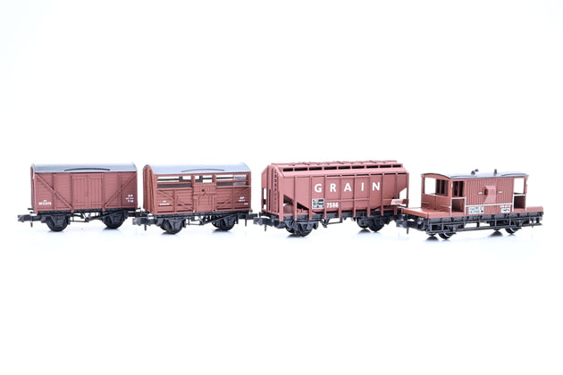 Graham Farish N Gauge Rake of 5 LMS Cattle Wagons