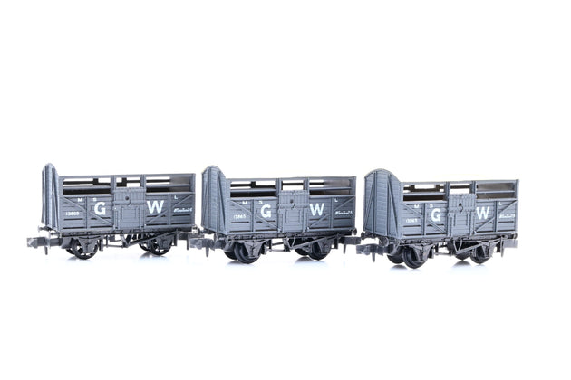 Peco N Gauge Rake of 3 GWR Cattle Wagons