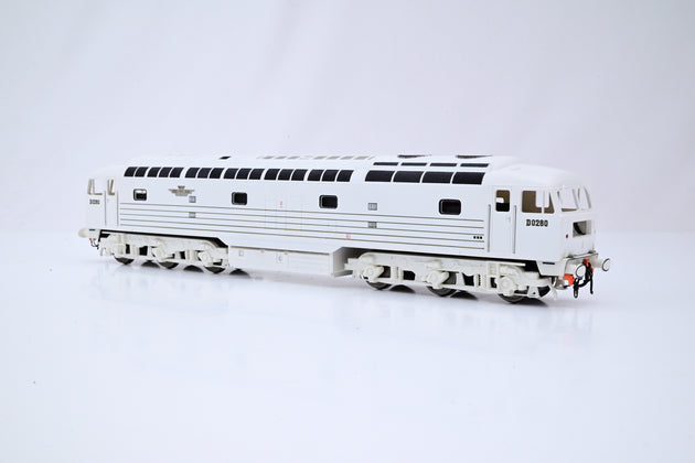 Hornby OO Gauge Railfreight Class 56 No.56040 'Oystermouth'