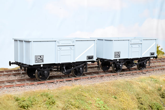 Lionheart O Gauge LHT730060 Twin Pack 16T Steel Wagons BR Grey No.B156124 B279182 - Boxed