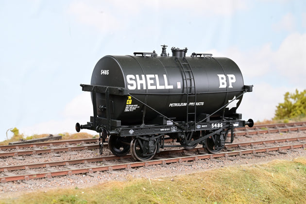 Dapol O Gauge Shell Black Tank Wagon No.5485 - Boxed