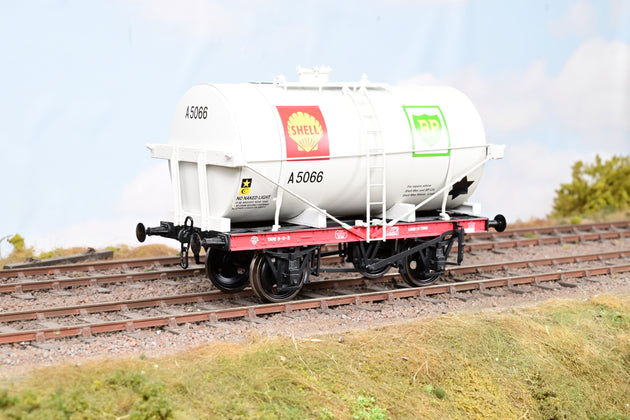 Lionheart O Gauge A1-407-5 Shell & BP Tank Wagon No.A5066 - Boxed