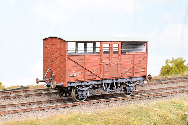 Parkside Dundas O Gauge GWR Cattle Wagon BR Bauxite No.W13865 - Boxed