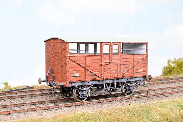 Parkside Dundas O Gauge GWR Cattle Wagon BR Bauxite No.W13865 - Boxed