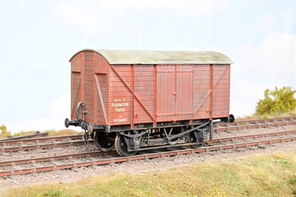 Parkside Dundas O Gauge BR 12 Ton Parto Van No.W126854 - Boxed