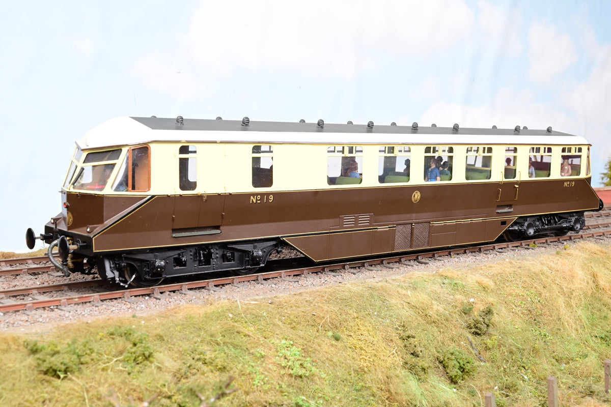 Kit Built O Gauge GWR Railcar No.19