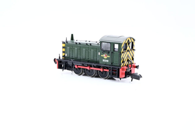 Graham Farish N Gauge 371-050 Class 04 Shunter BR Green Late Crest No.D2246 - Boxed