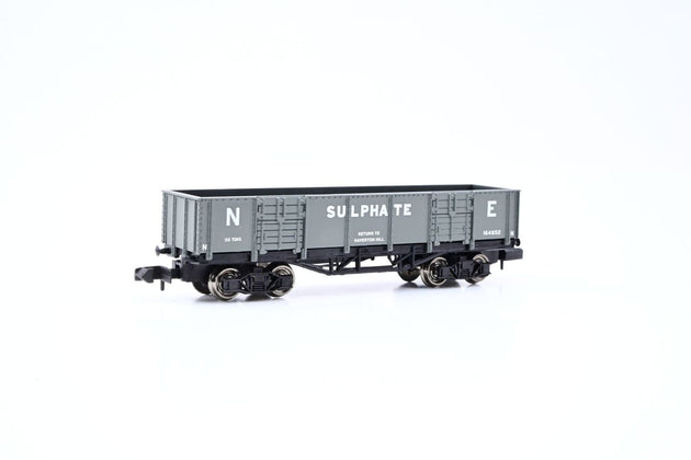 Graham Farish N Gauge 373-425 50 Ton Bogie Sulphate Wagon NE No.164852 - Boxed