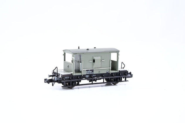 Graham Farish N Gauge 377-526A 20 Ton Brake Van BR Grey No.B950884 - Boxed