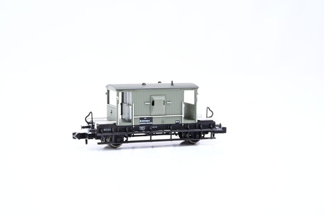Graham Farish N Gauge 377-526A 20 Ton Brake Van BR Grey No.B950884 - Boxed