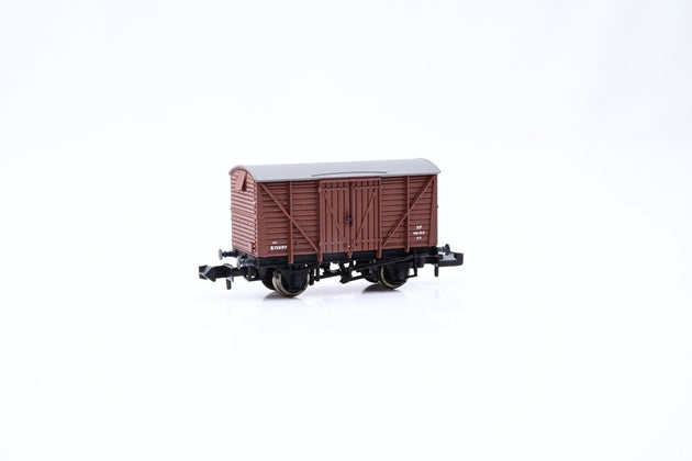 Graham Farish N Gauge 373-700 12 Ton Ventilated Box Van Planked Sides BR Bauxite No.W11275 - Boxed