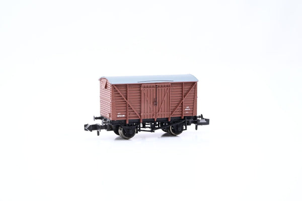 Graham Farish N Gauge 373-726 10 Ton Insulated Box Van Planked Sides BR Bauxite No.B755180 - Boxed