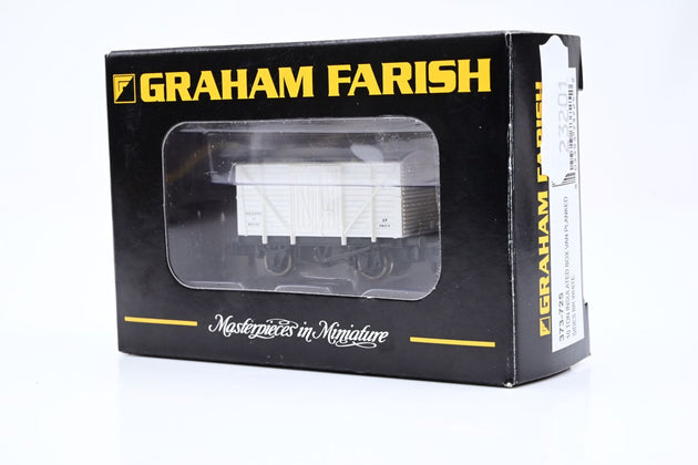 Graham Farish N Gauge 373-725 12 Ton Insulated Box Van Planked Sides White No.B872187 - Boxed