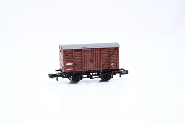 Graham Farish N Gauge 373-701 12 Ton Ventilated Box Van Planked Sides BR Bauxite Branded Margarine No.B762318 - Boxed