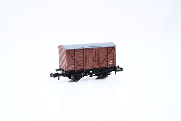 Graham Farish N Gauge 373-701 12 Ton Ventilated Box Van Planked Sides BR Bauxite No.041241 - Boxed