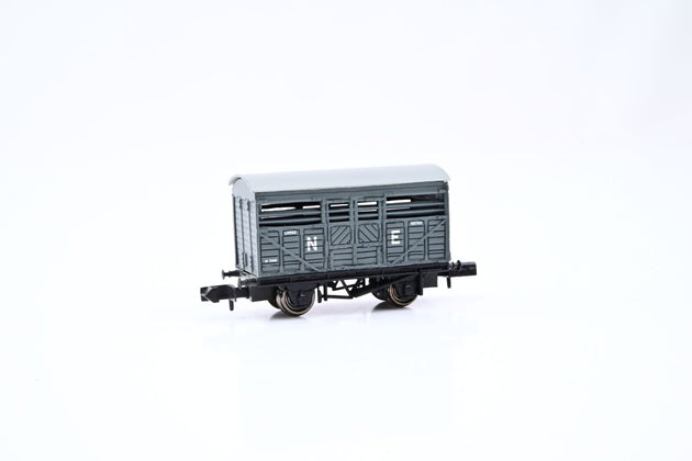 Graham Farish N Gauge 373-254 12 Ton Cattle Wagon NE Grey No.55783 - Boxed