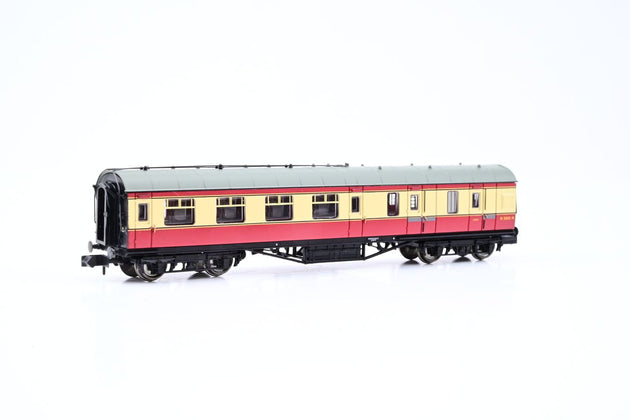 Graham Farish N Gauge 374-826 Stanier Brake 3rd BR Crimson/Cream No.M5805M - Boxed