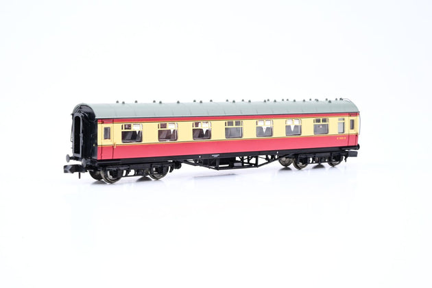 Graham Farish N Gauge 374-841 Stanier Vestibule 3rd BR Crimson/Cream No.M9491M - Boxed