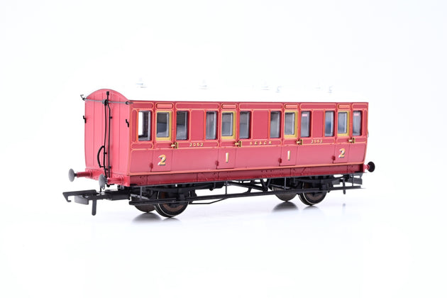 Hattons OO Gauge H4-4C12-401L 4 Wheel Composite (1st/2nd) SECR Livery (Working Lights) No.2062 - Boxed