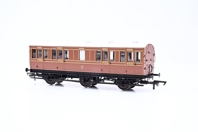 Hattons OO Gauge H4-6CL-1601 6 Wheel Composite Lavatory (1st/3rd) LBSCR Umber No.271 - Boxed