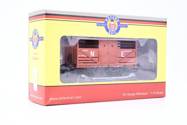 Oxford Rail OO Gauge OR76CAT002 LNER Cattle Wagon No.150624 - Boxed