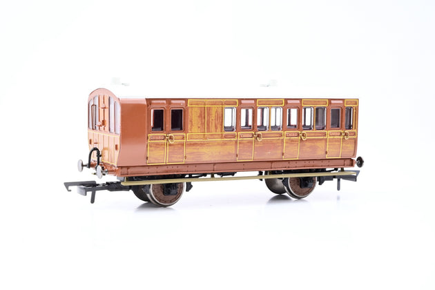 Hornby OO Gauge R40416 IoWCR 4 Wheel Brake 3rd Class Coach No.12 - Boxed