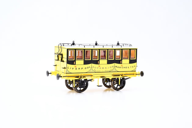 Hornby OO Gauge R40445 L&MR 1st Class Coach 'Sovereign - Boxed