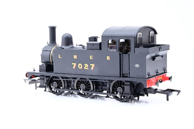 Accucrascale OO Gauge ACC2431 Hill J68 Class 90609T LNER Plain Black No.7027 - Boxed
