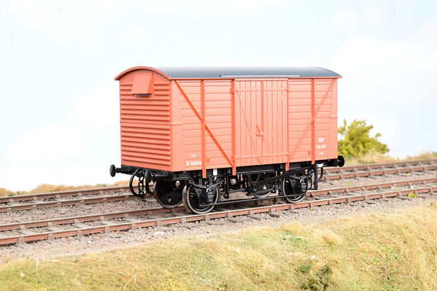 Dapol O Gauge BR Bauxite 12T Ventilated Goods Van w/ Planked Sides No.B763560 - Renumbered, Boxed