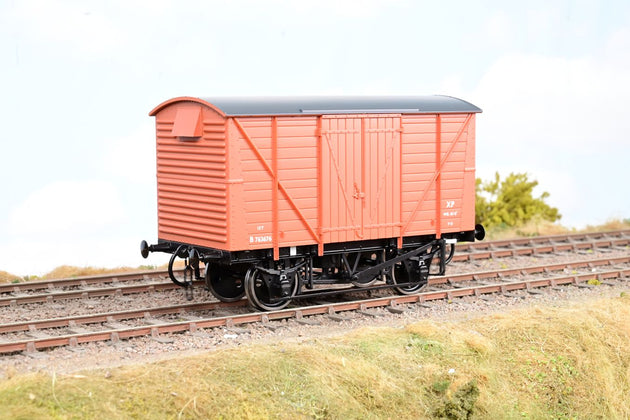 Dapol O Gauge BR Bauxite 12T Ventilated Goods Van w/ Planked Sides No.B763560 - Renumbered, Boxed