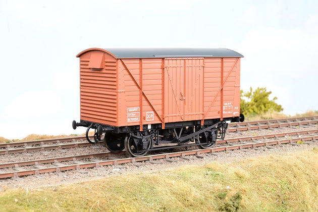 Dapol O Gauge 7F-056-013 BR Bauxite 12T Ventilated Goods Van w/ Planked Sides No.B758511 - Boxed