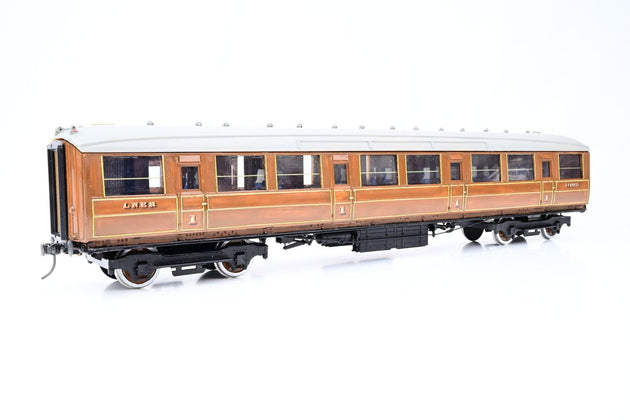 Kit Built O Gauge Rake of 4 LNER Teak Gresley Coaches - Unboxed