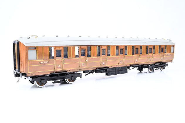 Kit Built O Gauge Rake of 4 LNER Teak Gresley Coaches - Unboxed