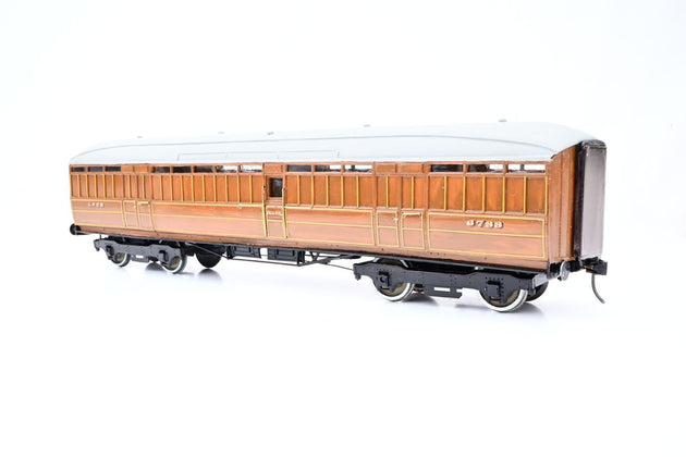 Kit Built O Gauge Rake of 4 LNER Teak Gresley Coaches - Unboxed