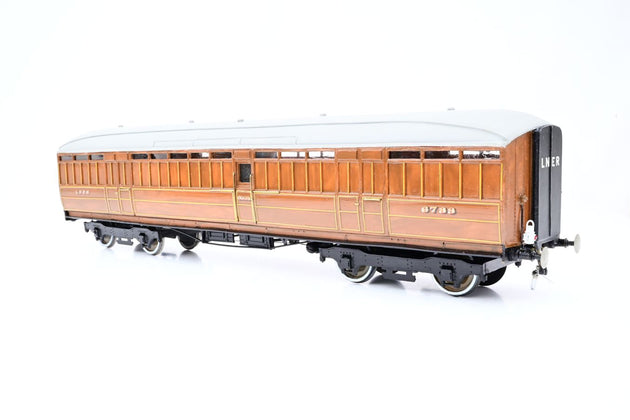 Kit Built O Gauge Rake of 4 LNER Teak Gresley Coaches - Unboxed