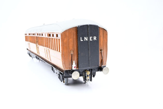 Kit Built O Gauge Rake of 4 LNER Teak Gresley Coaches - Unboxed