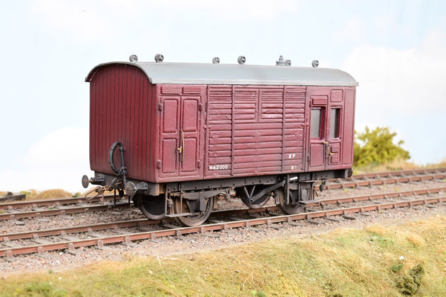 Kit Built O Gauge BR Maroon Horse Box No.M42000 - Unboxed