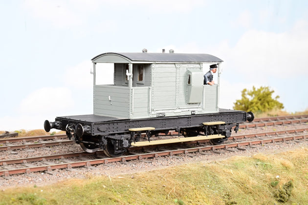 Kit Built O Gauge BR Grey ex-SR Brake Van No.S55657 - Unboxed