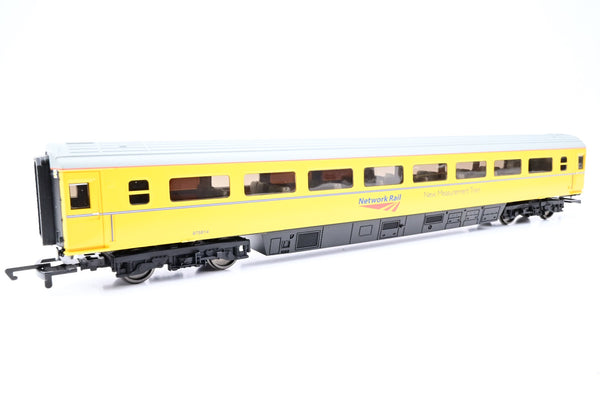 Hornby OO Gauge R4641 TF Mk3 Coach Network Rail No.975814 - Boxed