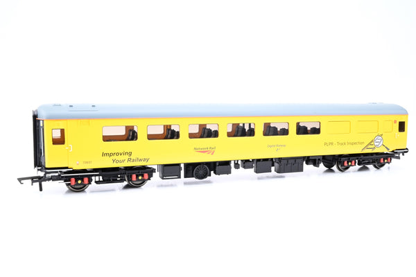 Hornby OO Gauge R4918 Network Rail Mk2F 2nd Open Coach No.72631 - Boxed