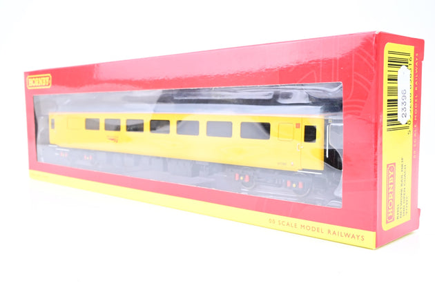 Hornby OO Gauge R4901 Network Rail Mk2F 2nd Open Coach No.977997