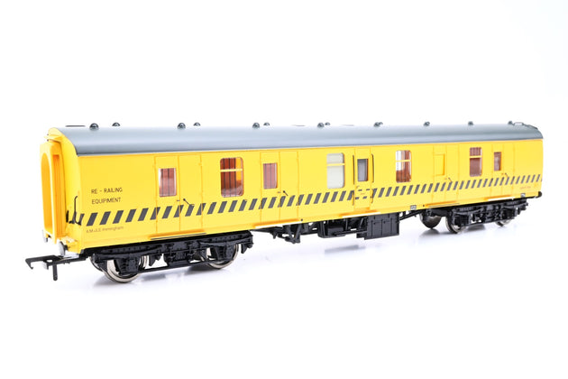 Bachmann OO Gauge 39-175Y BR Mk1 BG Coach Network Rail Yellow  - No.ABD977096 - Boxed