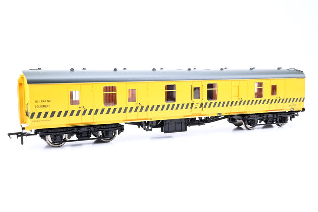 Bachmann OO Gauge 39-175Y BR Mk1 BG Coach Network Rail Yellow  - No.ABD977096 - Boxed