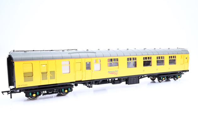 Bachmann OO Gauge 39-225Z BR Mk1 Generator & Staff Coach Network Rail No.DB975280 - Boxed