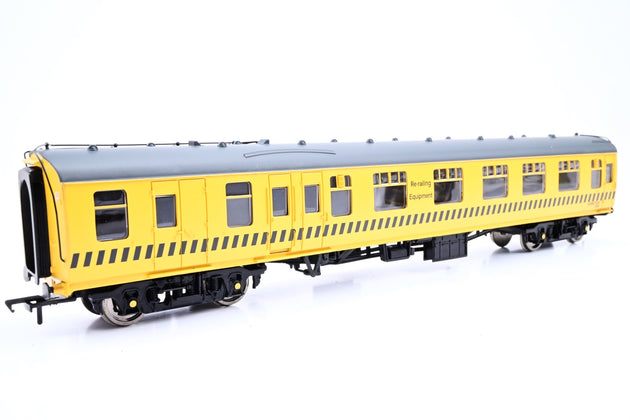 Bachmann OO Gauge 39-231 BR Mk1 BCK Brake Corridor Composite Departmental Yellow No.ABD977109 - Boxed